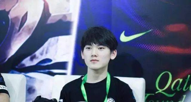 Oh My God 教练：第三局前期失误比较大 导致下路对线也很难打